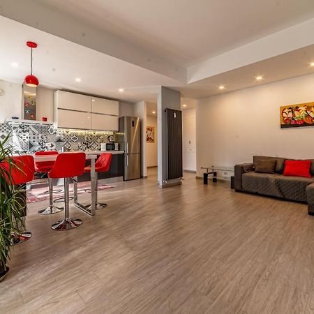 Cornelia Home - Metro Cornelia โรม ภายนอก รูปภาพ